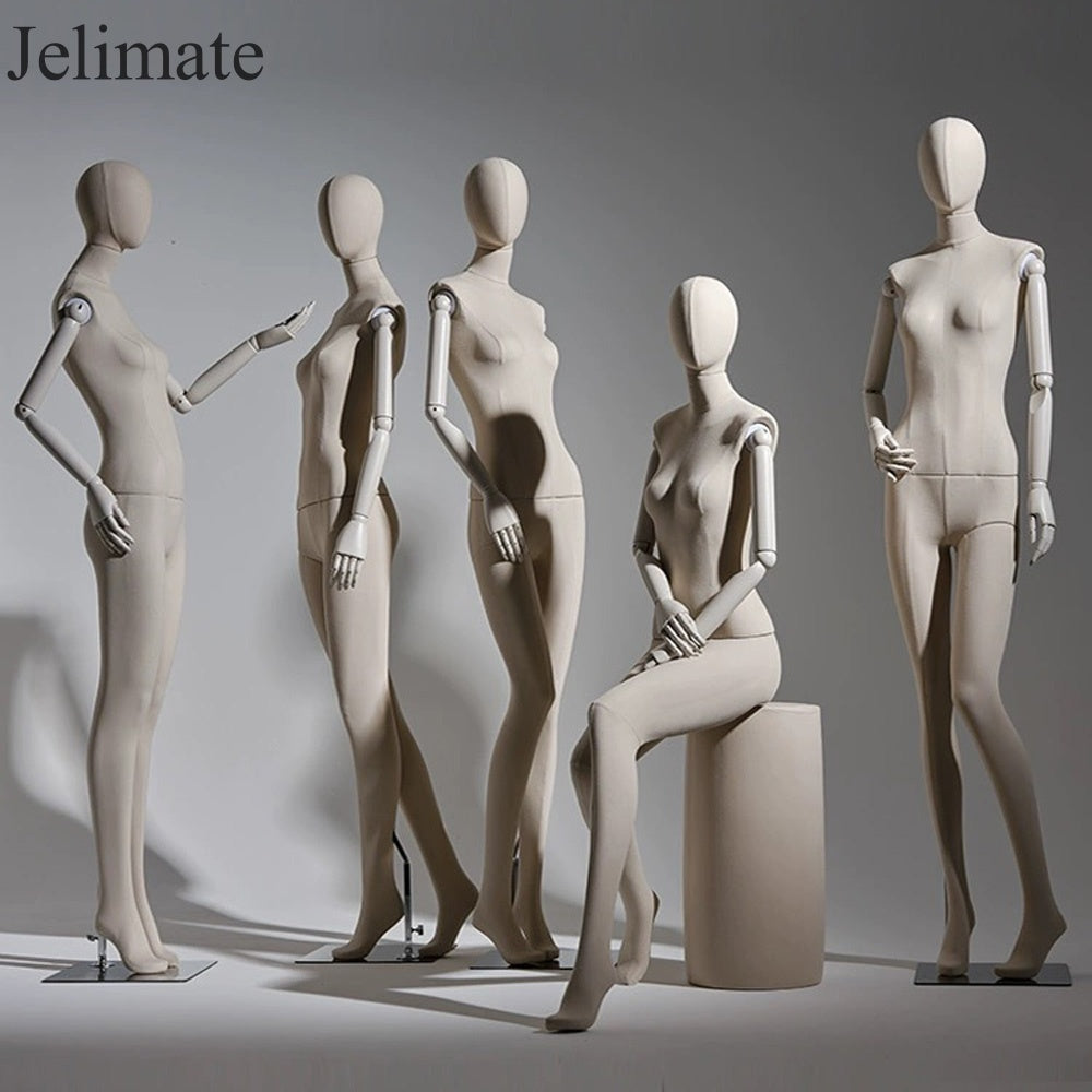 Industry Expert Reveals: Why Jelimate Female Velvet Display Mannequin Full Body Are Essential for the Success of Fashion Boutiques？