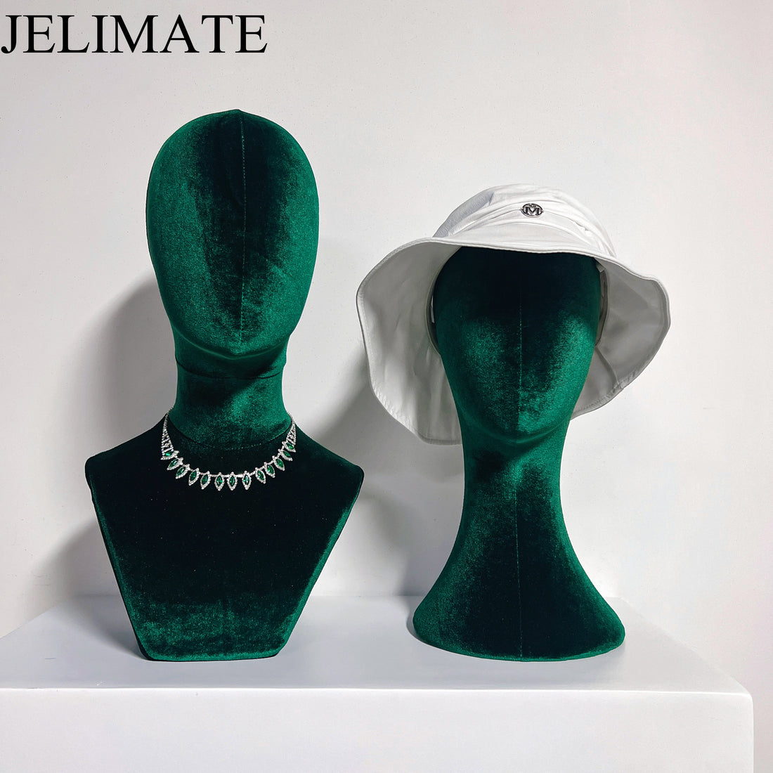 JELIMATE Luxurious Green Velvet Mannequin Heads: Perfect for Boutique Store Accessory and Window Displays