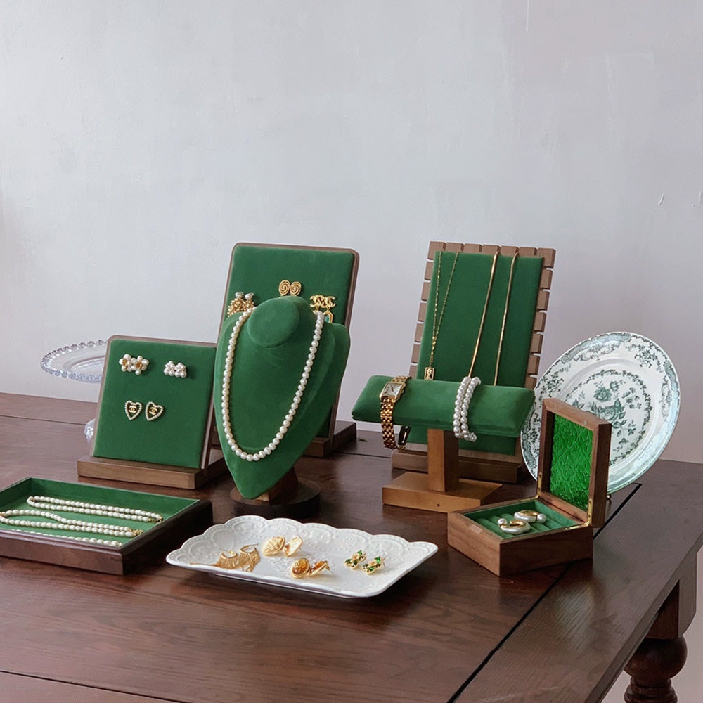 Jelimate Negozio di gioielli di lusso Vetrina armadietto Espositore per gioielli in velluto verde Espositore per collane Busto Orecchini Bracciale Anello Set di espositori per gioielli