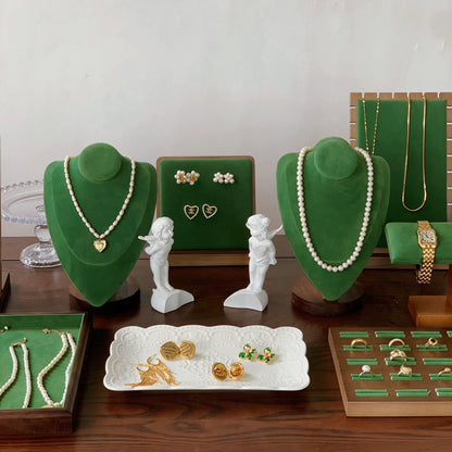 Jelimate Luxury Jewellery Store Showcase Cabinet Green Velvet Jewelry Display Stand Display Exhibition Necklace Bust Earring Bracelet Ring Jewelry Display Set