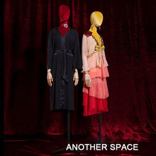 Load image into Gallery viewer, Luxury Half Body Female Display Dress Form Mannequin,Upper Body Velvet Mannequin Torso,Mannequin Head For Wigs,Clothing Display Model Props
